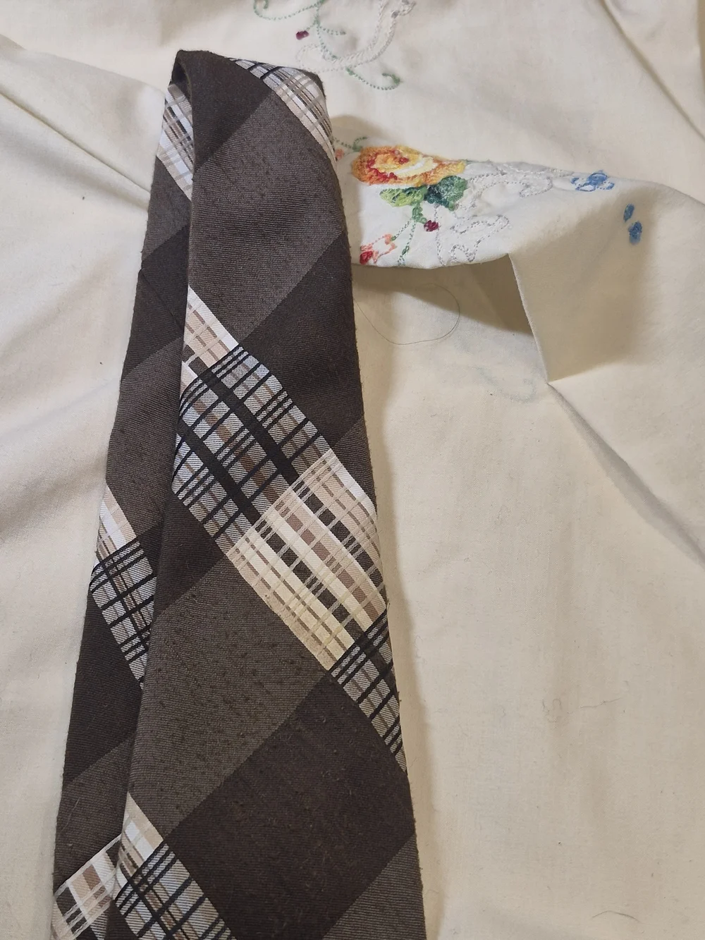 Classic Brown Plaid Silk Tie